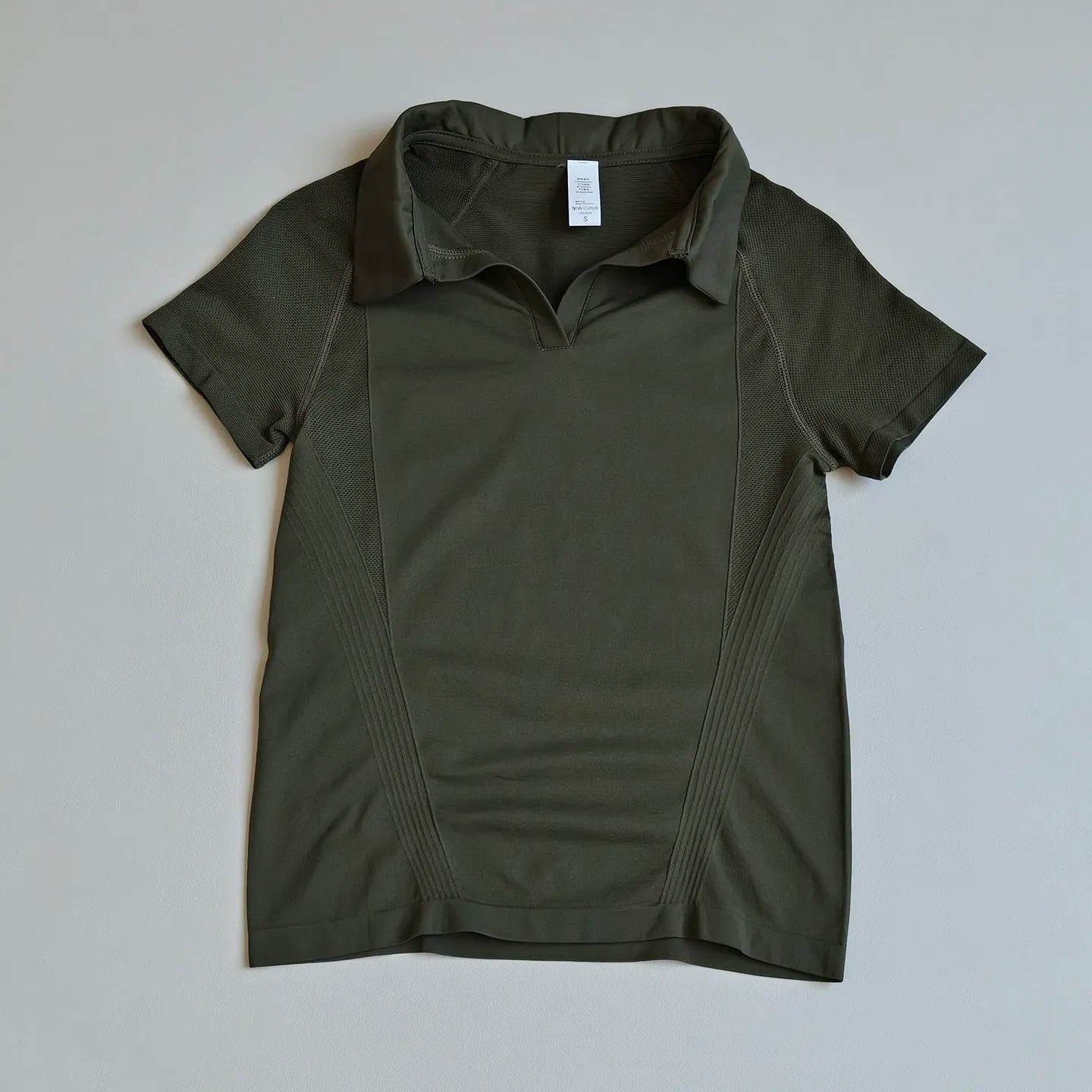 Breathable Yoga Wear Short-Sleeved Right-Shoulder Sports Tops Tennis Polo Shirts Fitness Badminton T-Shirts for Active Wear